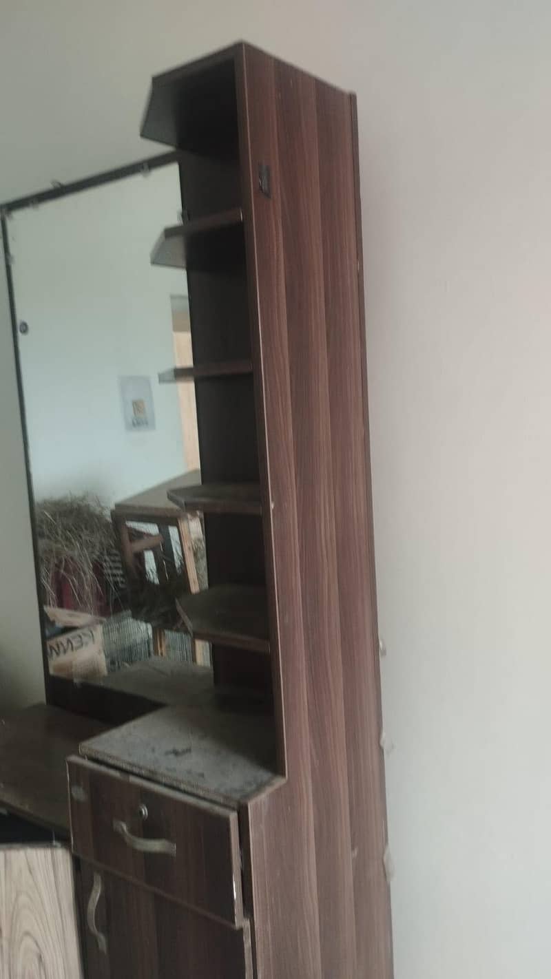Dressing table 1