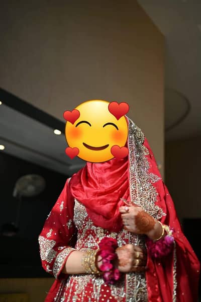 This lehnga is from Pehnawa for 20 above age size small to medium 5'4