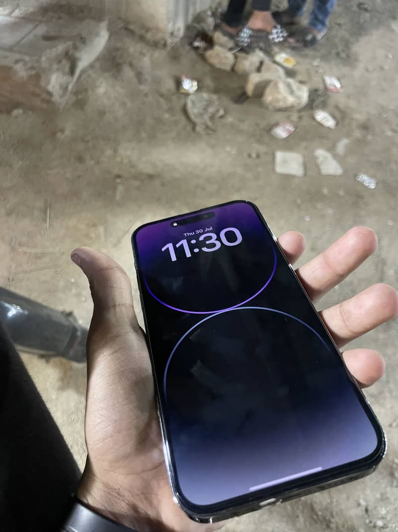Apple iPhone 14 Pro Max 2