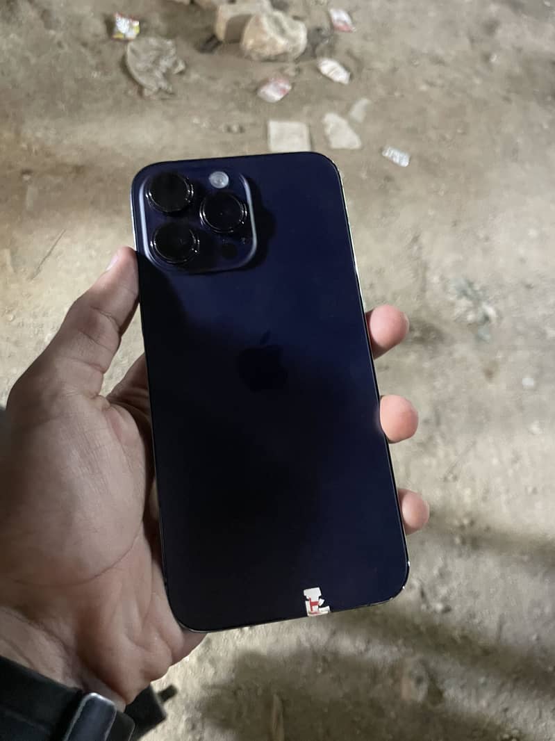 Apple iPhone 14 Pro Max 4