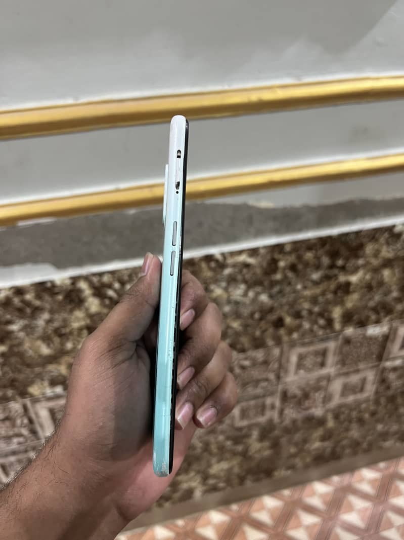 OPPO A31 2