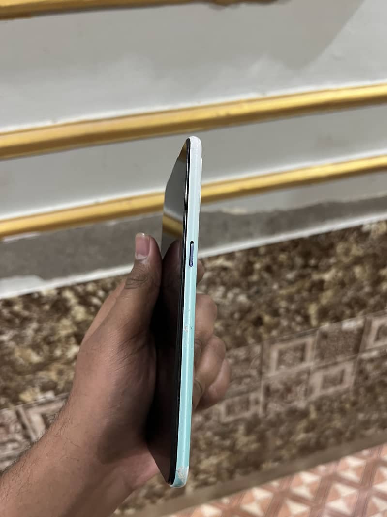 OPPO A31 4