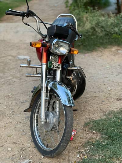 CD 70 bike