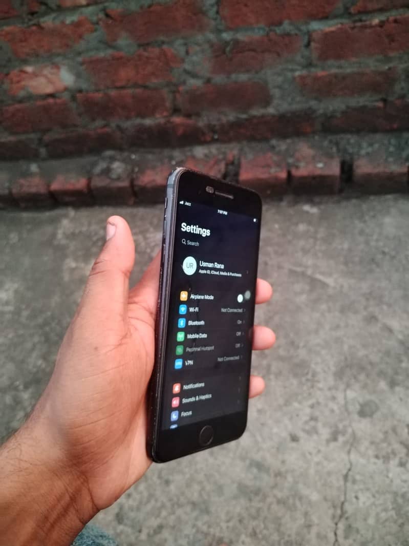 Apple iPhone 7 Plus 4