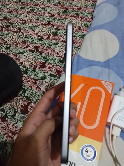 TECNO SPARK 40
