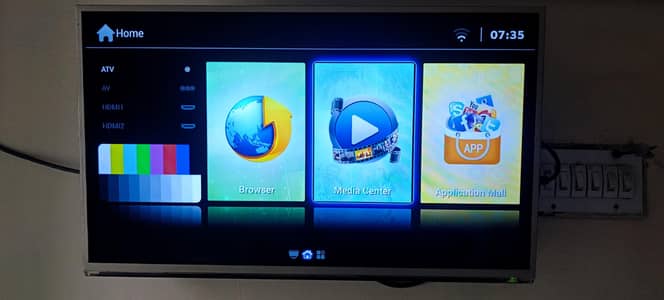 smart LED hy bilkul fresh display hy