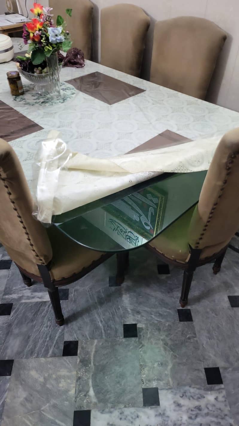 daining table 0