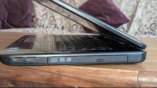 Dell Core i3 2 generation 8 ram 500gb hhd