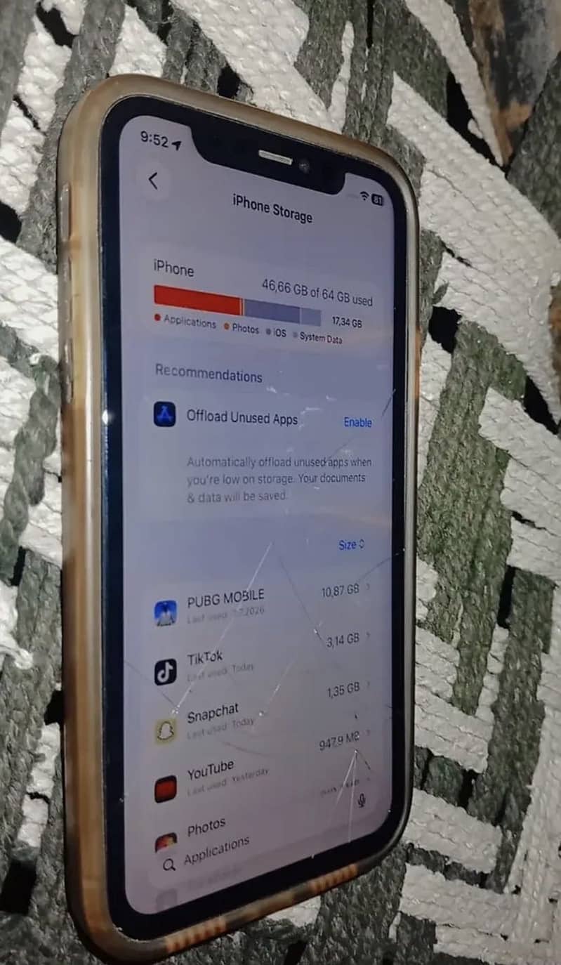 Apple iPhone 11 3