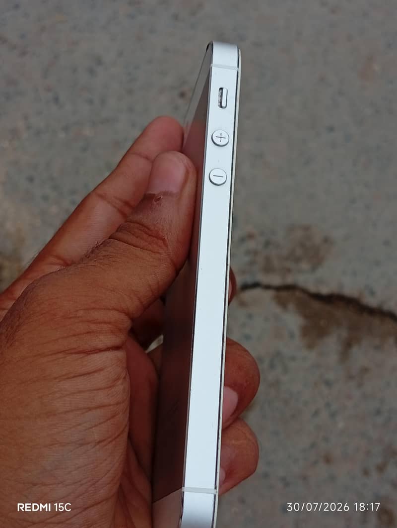 Apple iPhone 5s 1