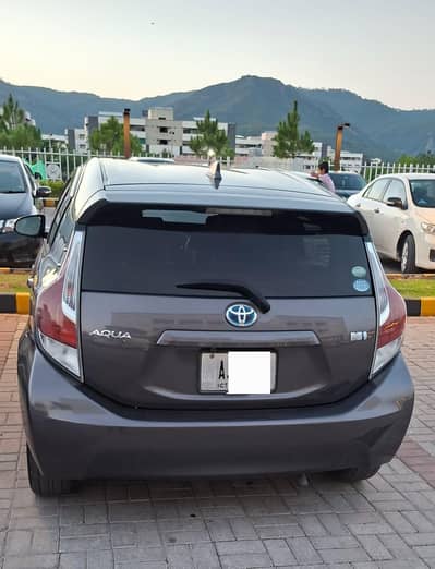 Toyota Aqua 2015