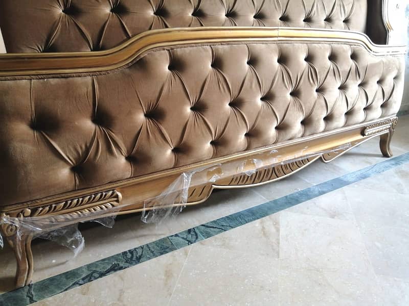 DOUBLE BED SET WITH DRESSING TABLE 3