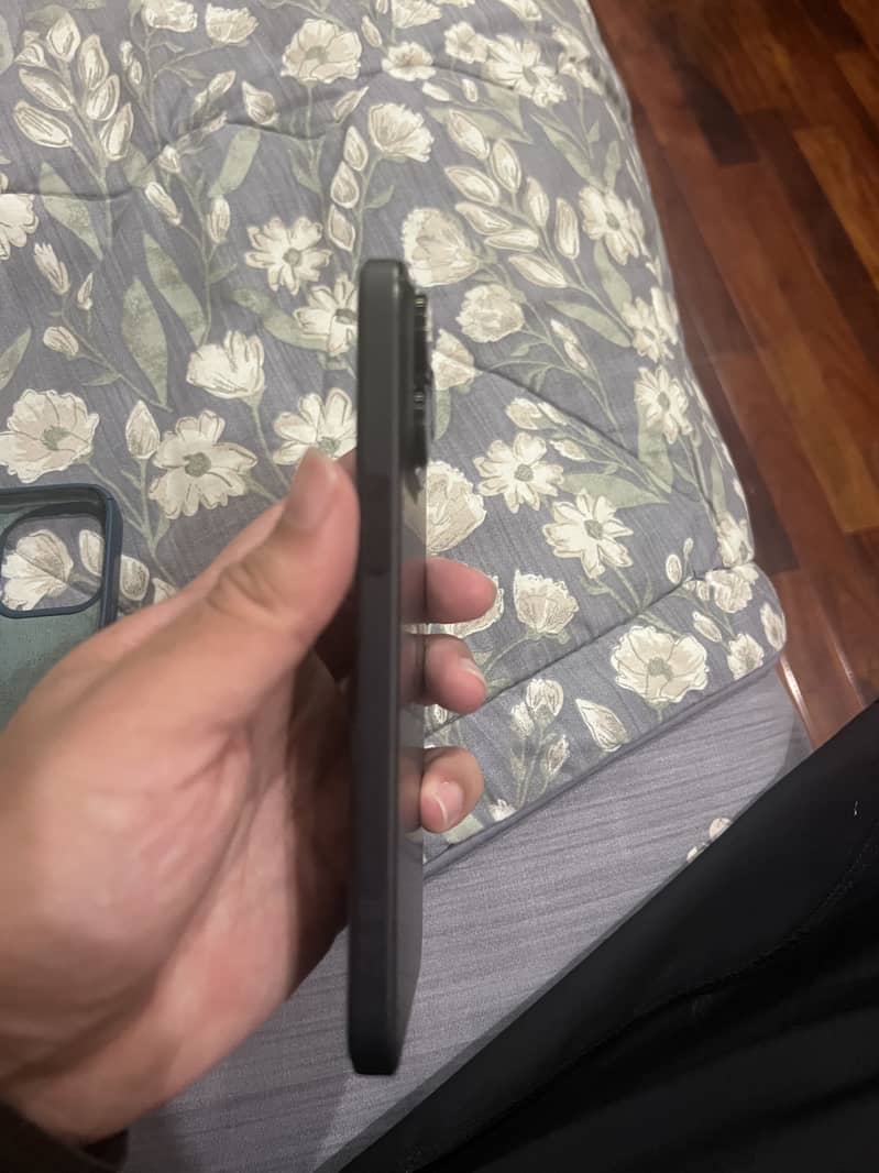 Apple iPhone 15 Pro Max 1