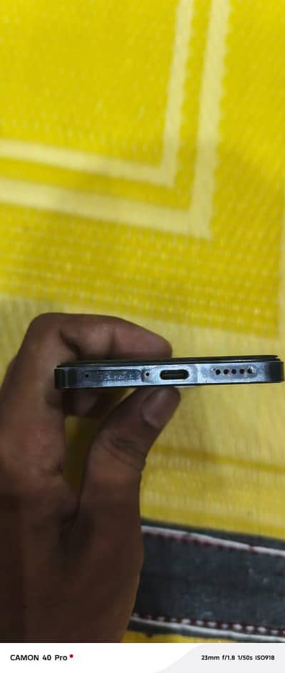 Vivo V25