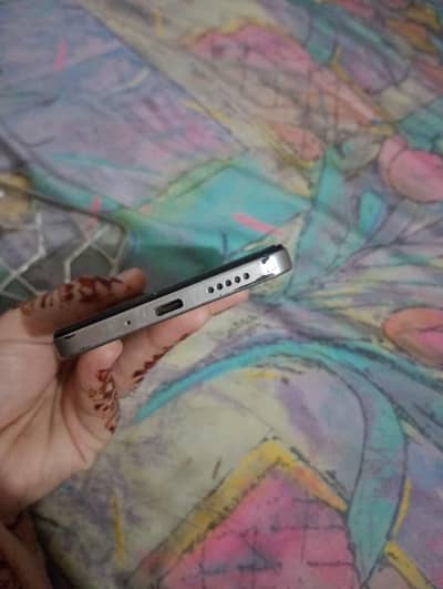 poco c75  8 GB 256 GB