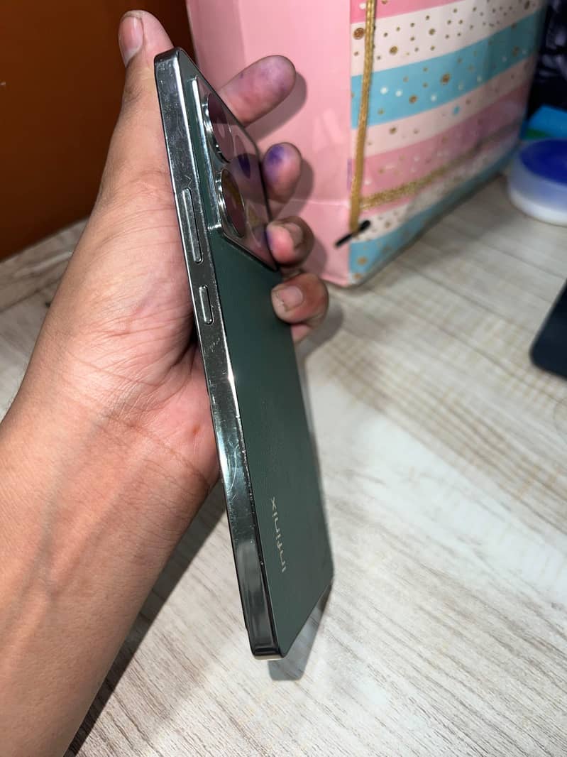 Infinix Note 40 6