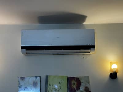 Haier 1.5 dc inverter heat and cold