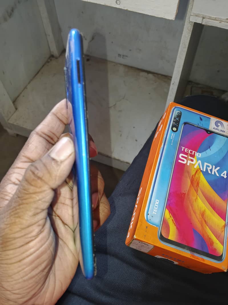 Tecno Spark 4 2