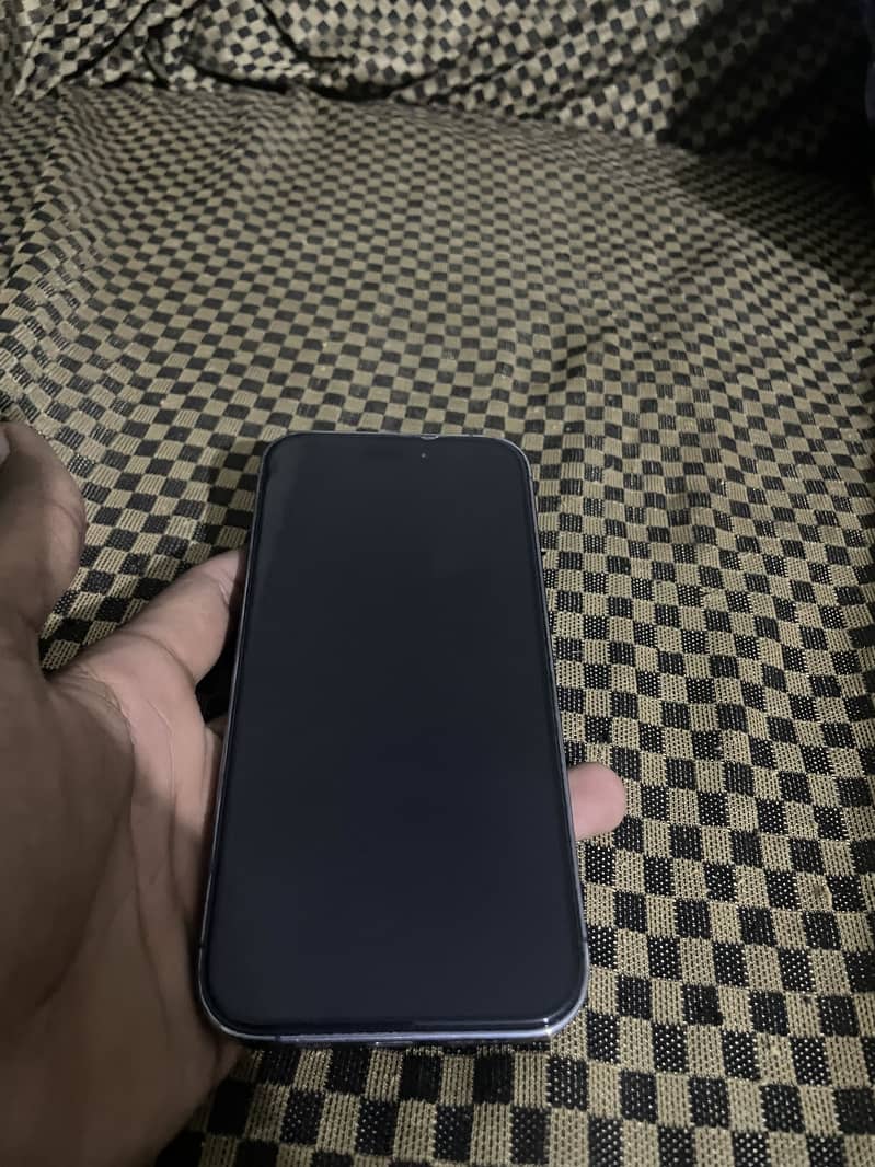 Apple iPhone 14 Pro 3
