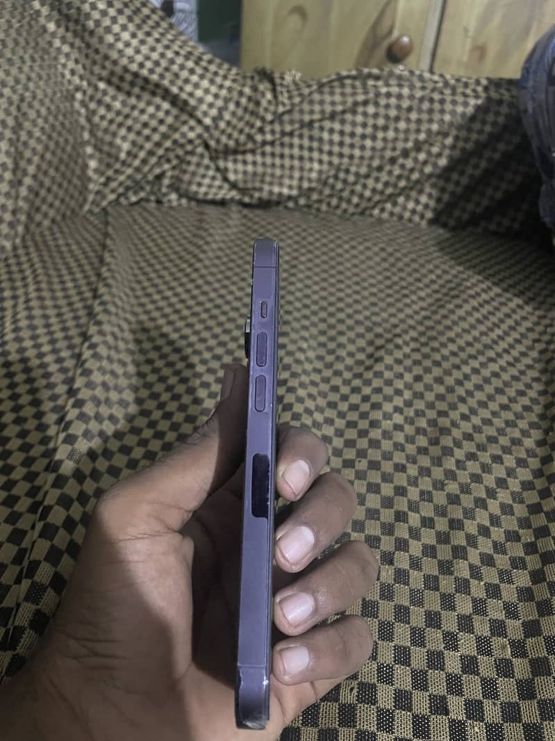 Apple iPhone 14 Pro 4