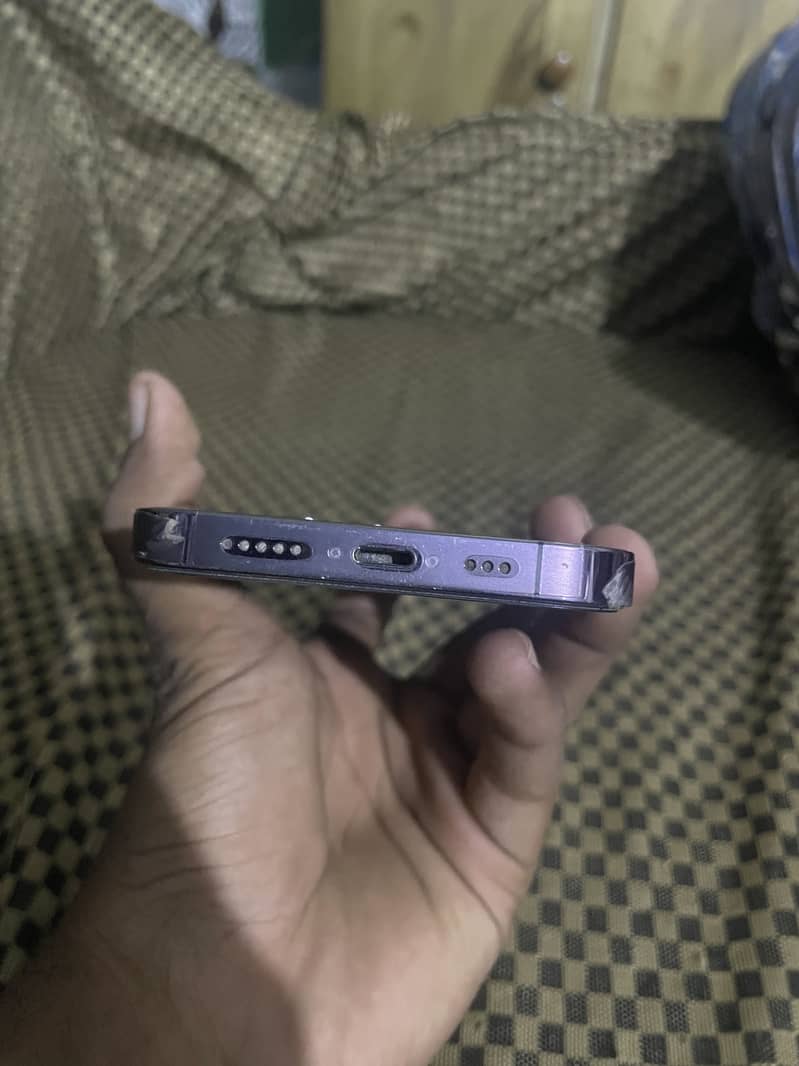 Apple iPhone 14 Pro 8