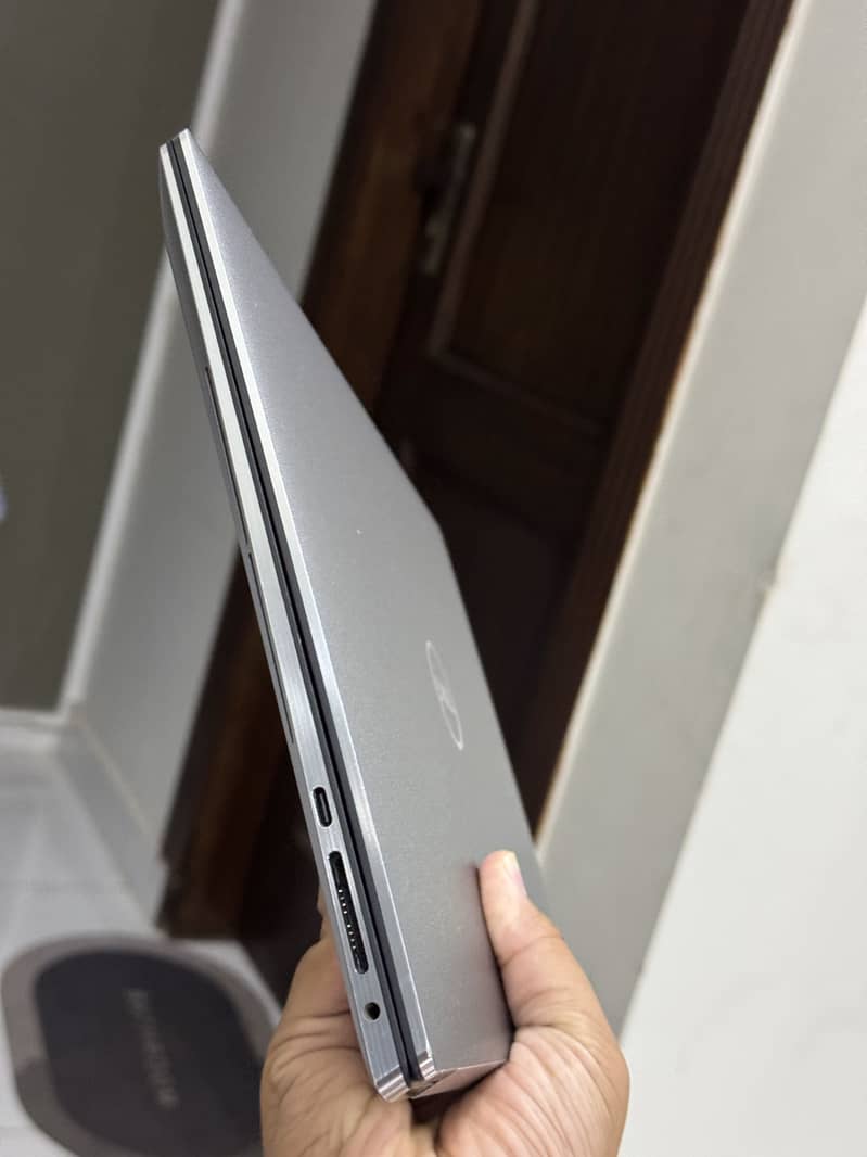 Dell precision 5550 4