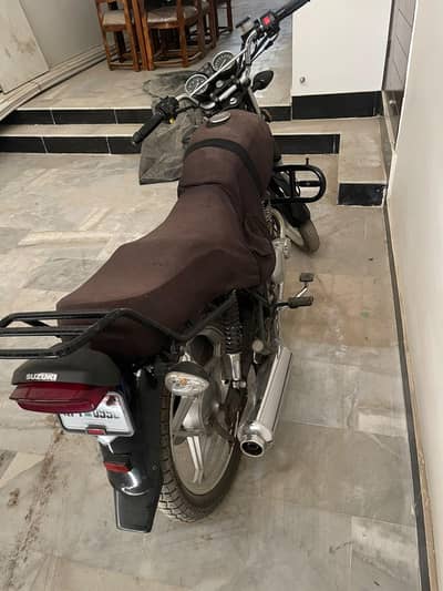 Suzuki gs 150 special edition