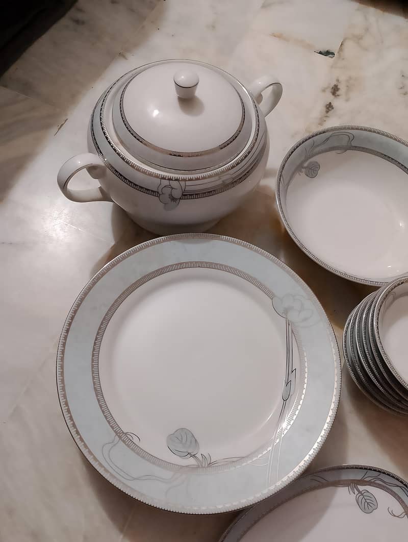 dinner set some piece 1