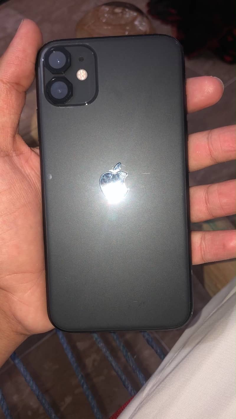 Apple iPhone 11 0