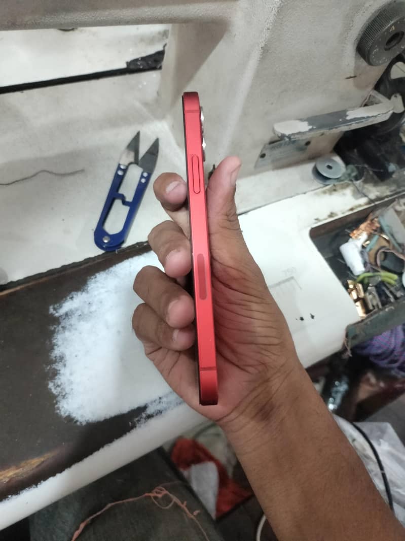 Apple iPhone 12 2