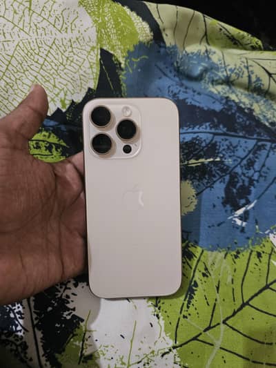 Apple iPhone 16 Pro water pack pin dot