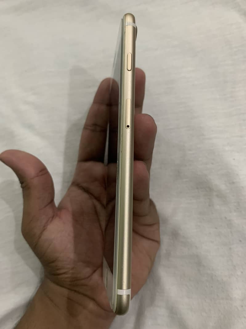 Apple iPhone 7 Plus 3
