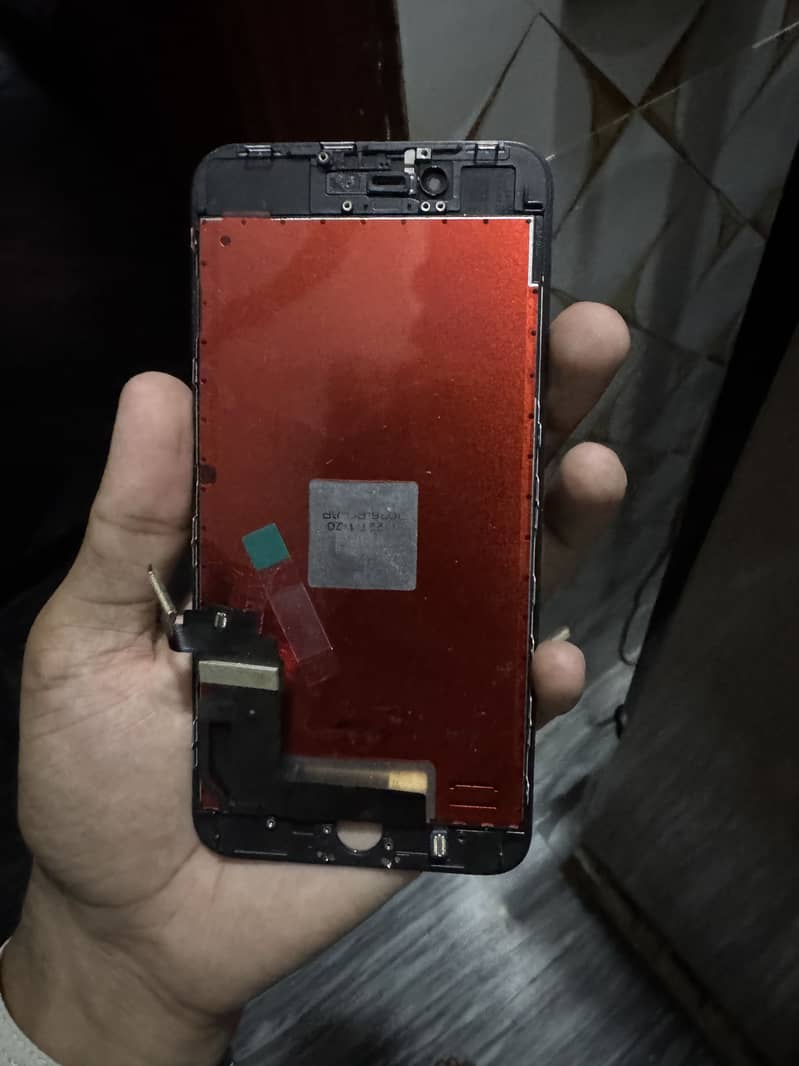 Apple iPhone 8 Plus 2