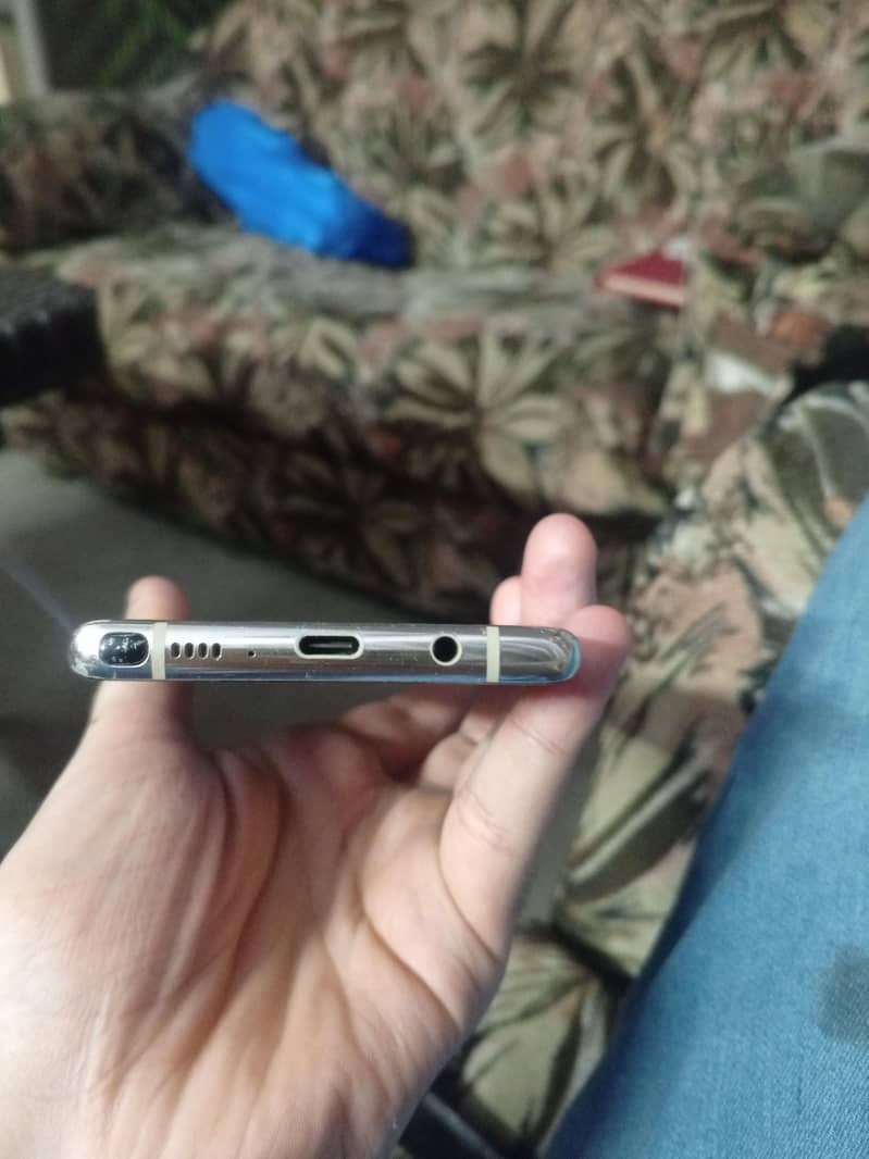 Samsung Mobile Note 8 2