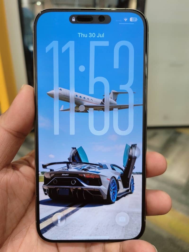 Apple iPhone 15 Pro Max 3