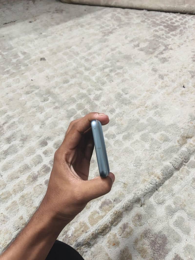 Google Pixel 8 3