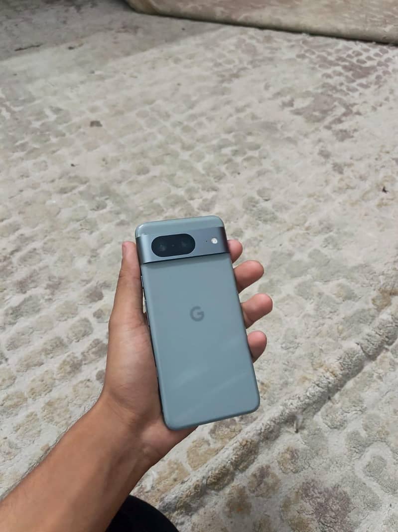 Google Pixel 8 6