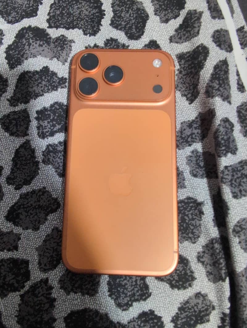 Apple iPhone 17 Pro Max 0