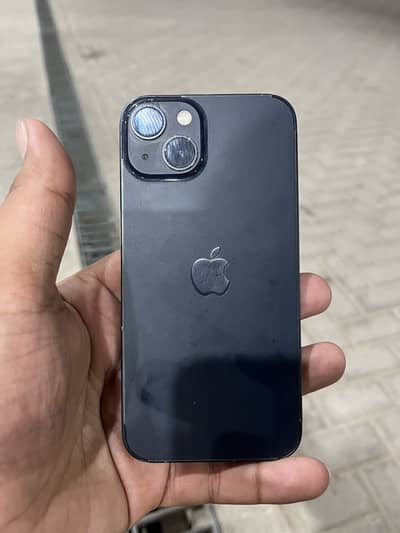Apple iPhone 13