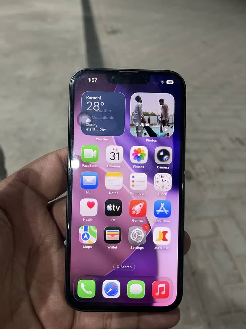 Apple iPhone 13 1