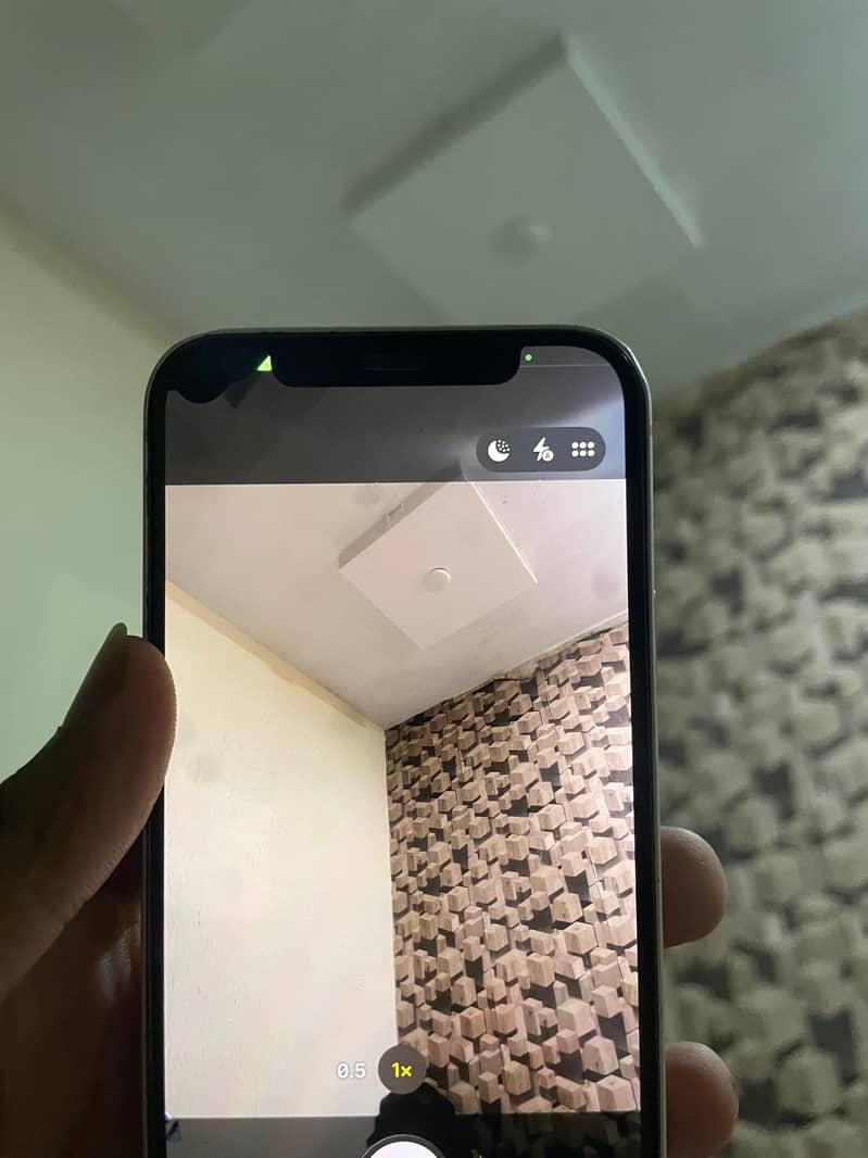 Apple iPhone 12 2