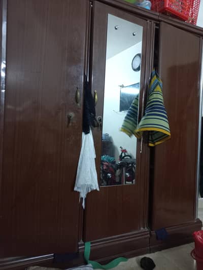 iron wardrobei 3 doors