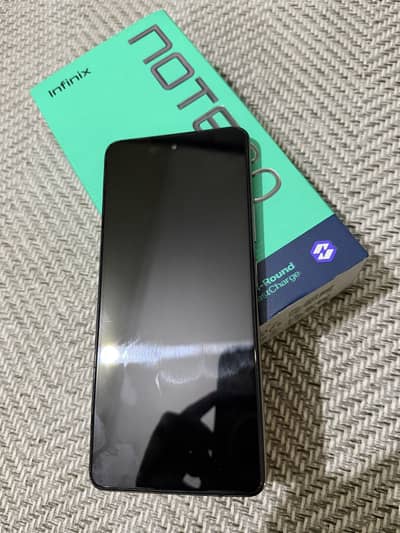 Infinix Note 30