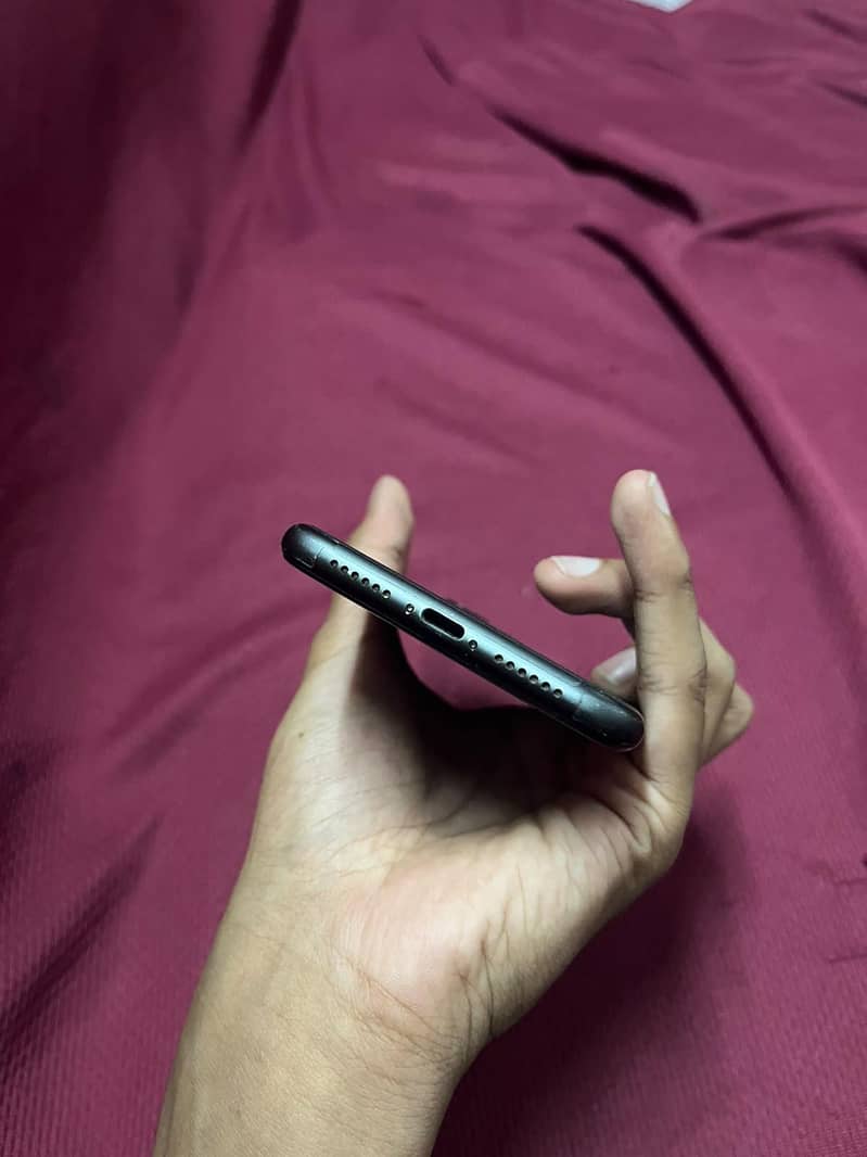 Apple iPhone 11 2