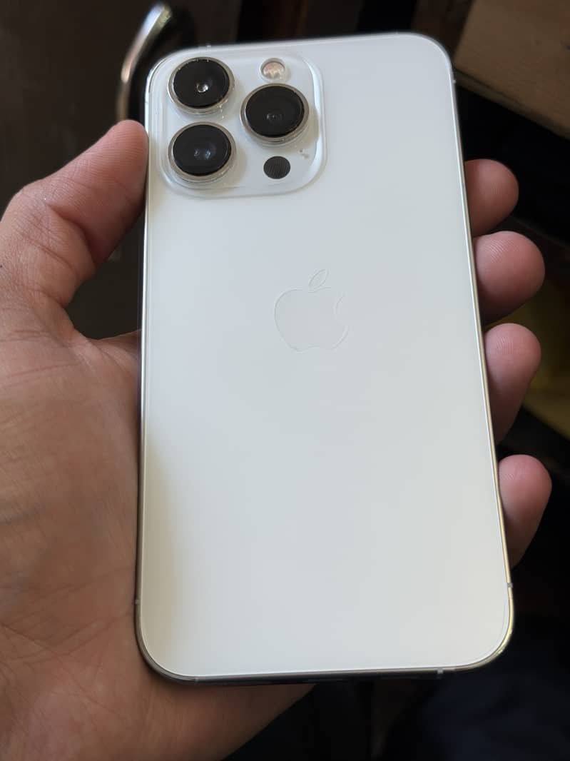 Apple iPhone 13 Pro 0