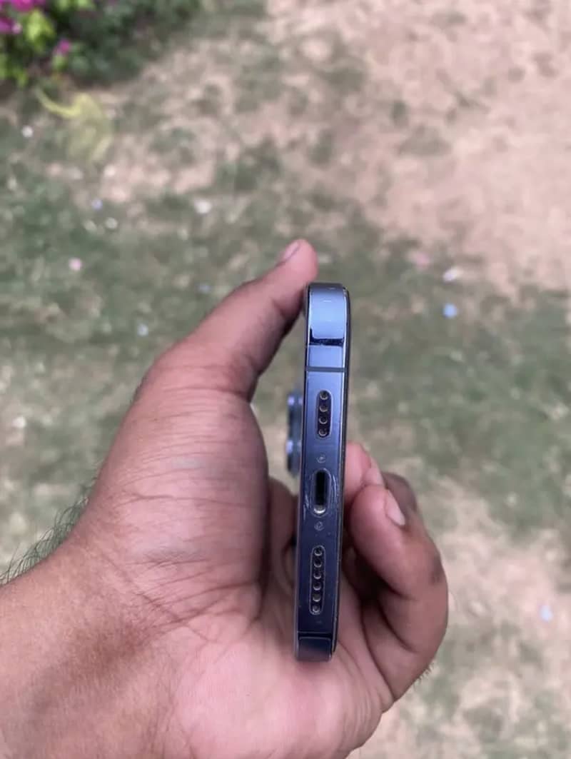 Apple iPhone 13 Pro Max 5