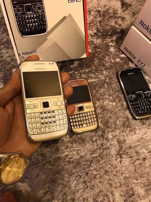 NOKIA E72 QWERTY KEYBOARD 1