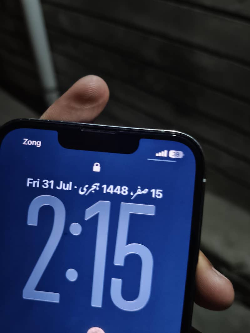 Apple iPhone 13 Pro 1