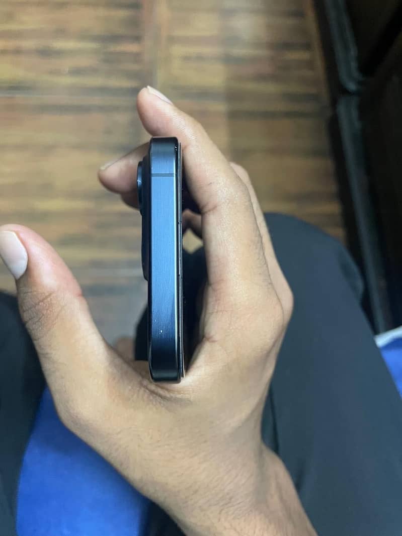 Apple iPhone 15 Pro 5