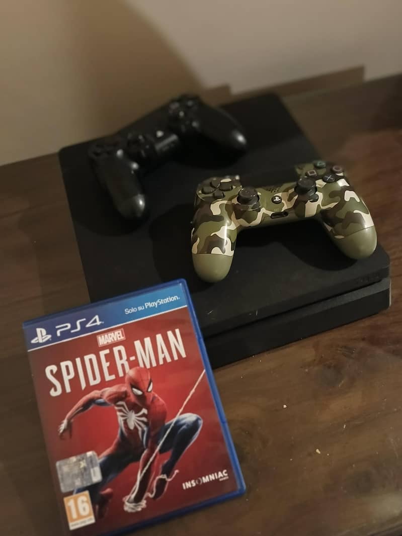 PlayStation 4 Slim 1TB Complete Bundle 1